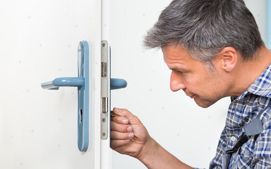 serrurier porte claquée Courdimanche